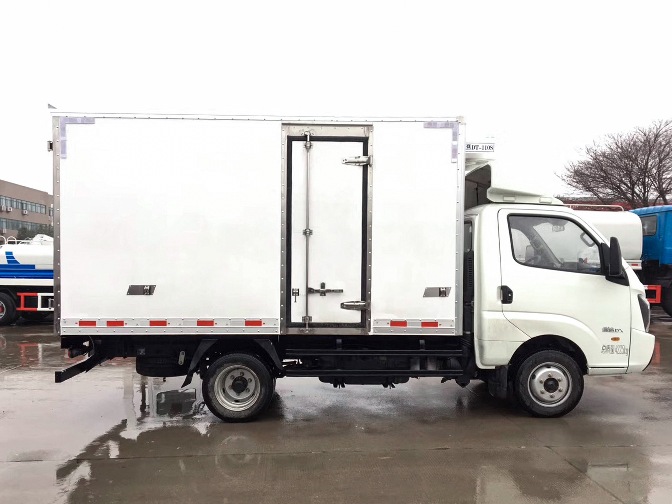 耀邦集团冷藏车