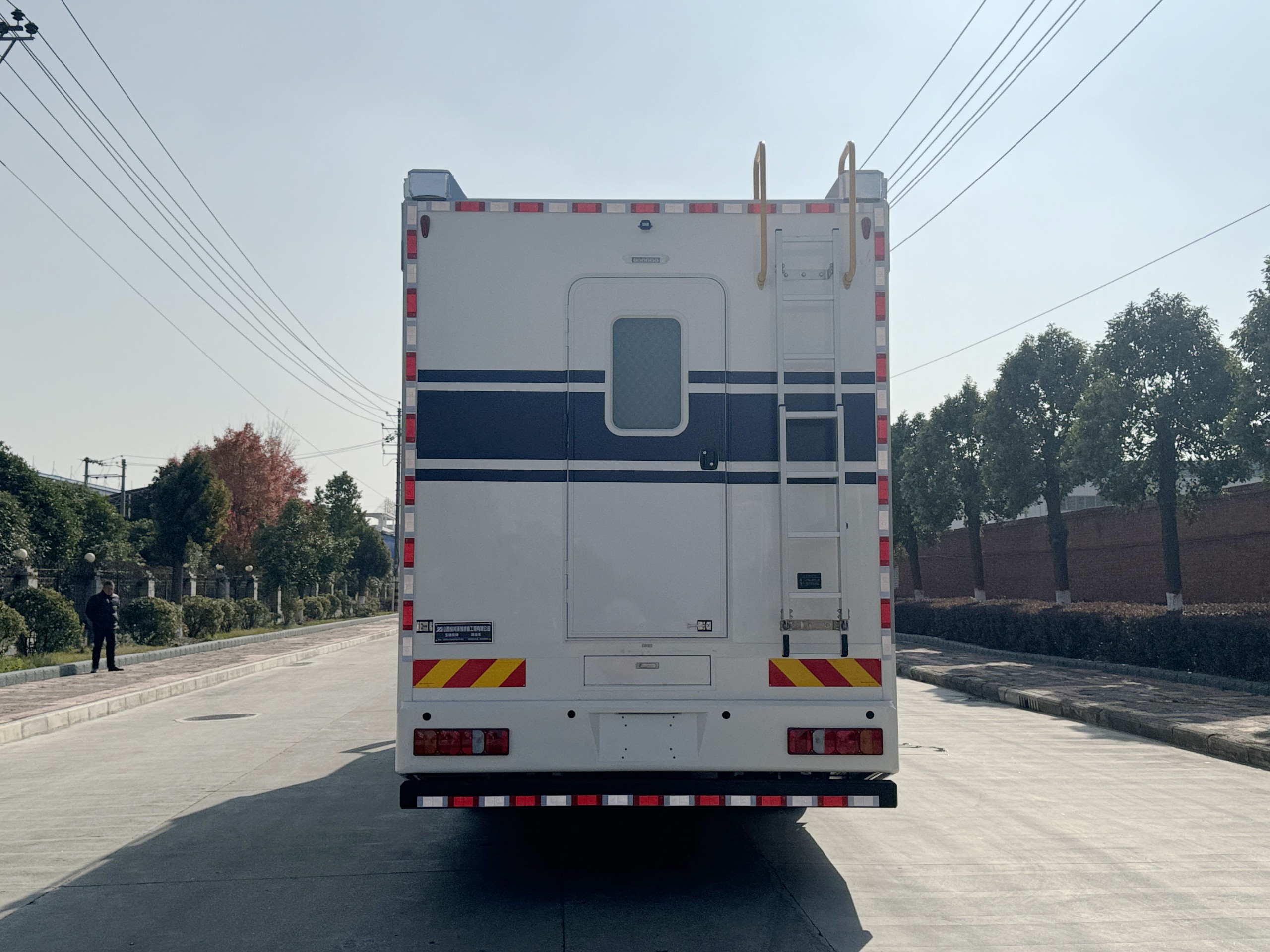 耀邦集团淋浴车