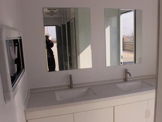 耀邦集团厕所车