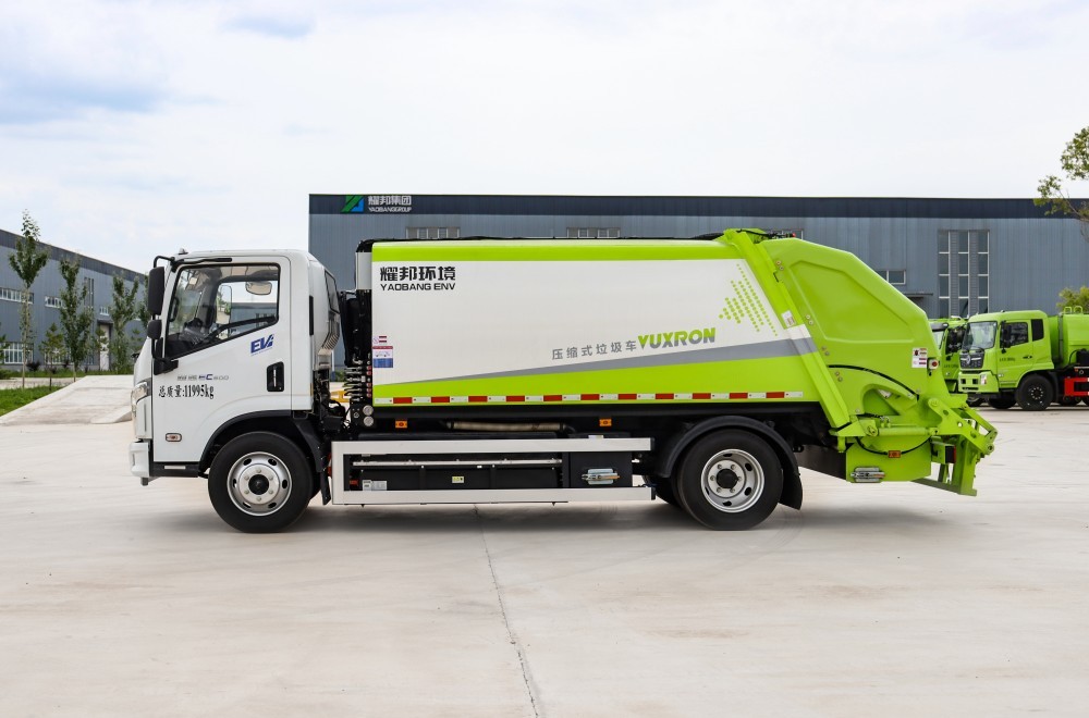 耀邦集团纯电动清扫车