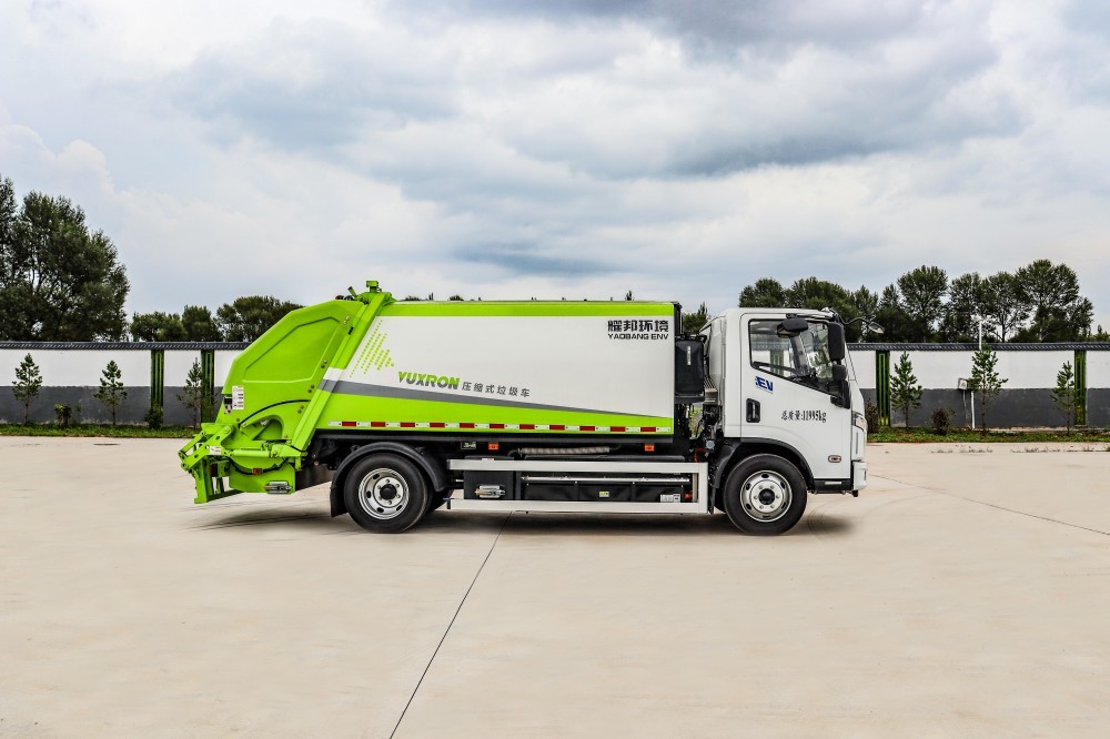 耀邦集团纯电动清扫车